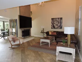 Photo #2: 6259401 Listing