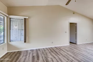 Photo #6: 6259438 Listing 