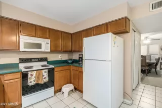 Photo #6: 6259451 Listing