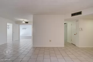 Photo #2: 6259538 Listing