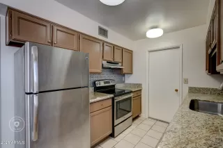 Photo #5: 6259538 Listing