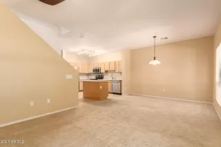 Photo #5: 6259580 Listing