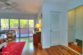 Photo #5: 6259597 Listing