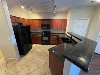 Photo #3: 6259610 Listing