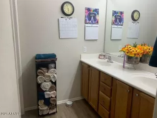 Photo #5: 6259749 Listing