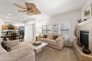 Photo #4: 6259813 Listing