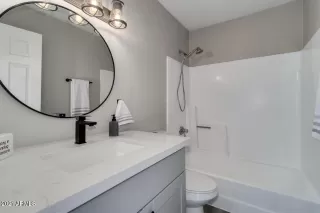 Photo #6: 6259830 Listing 