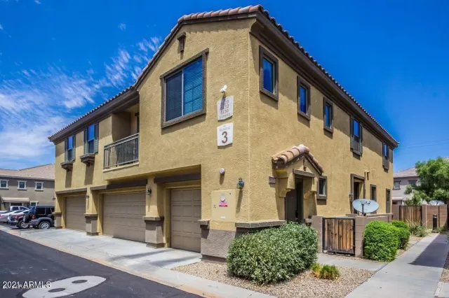 MLS: 6259844 Condo For Sale