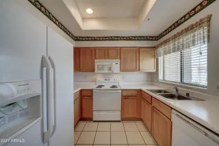 Photo #6: 6259899 Listing