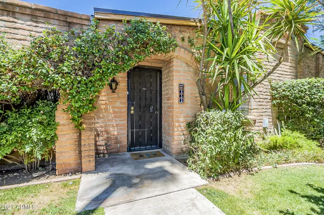 MLS: 6259948 Condo For Sale