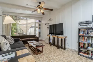 Photo #4: 6259948 Listing