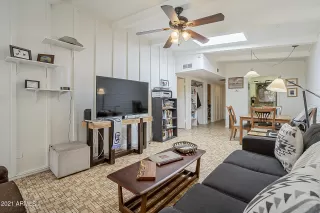 Photo #5: 6259948 Listing