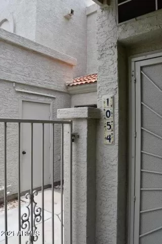 Photo #2: 6260028 Listing 