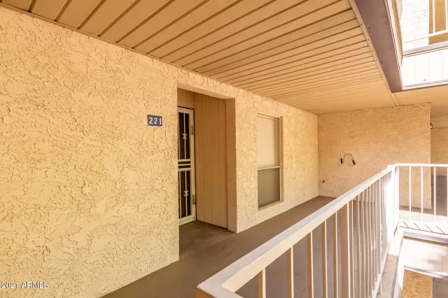 MLS: 6260103 Condo For Sale