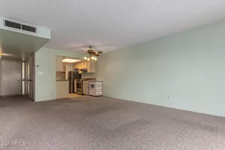 Photo #3: 6260103 Listing