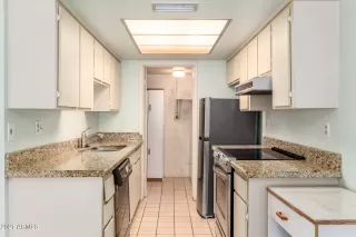 Photo #5: 6260103 Listing