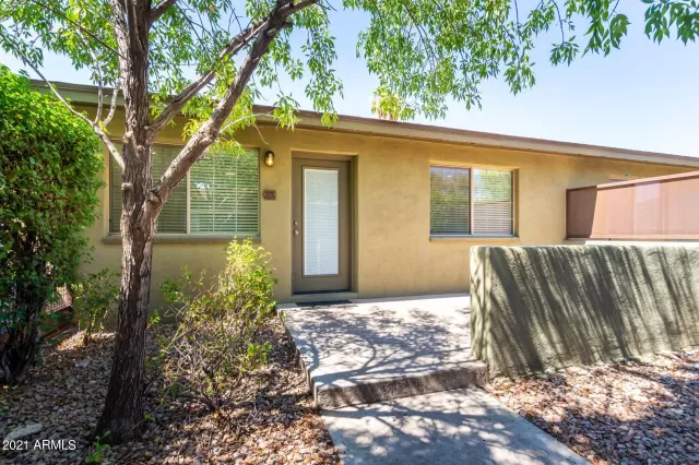 MLS: 6260215 Condo For Sale