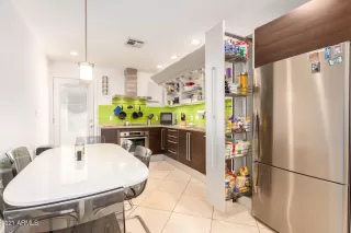 Photo #6: 6260215 Listing 