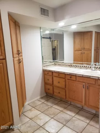 Photo #6: 6260257 Listing 