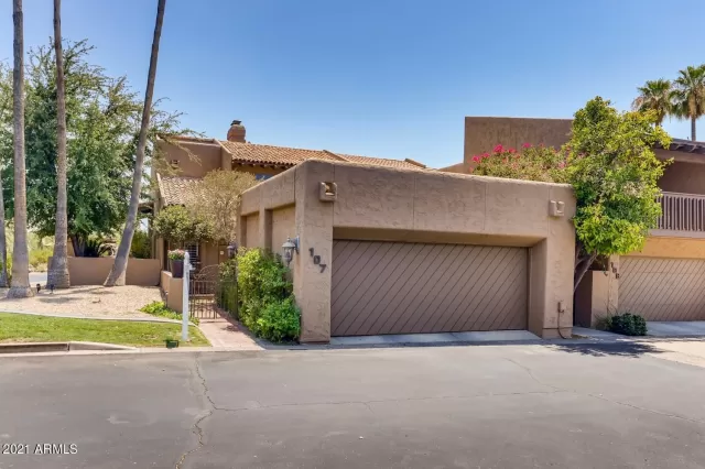 MLS: 6260276 Condo For Sale