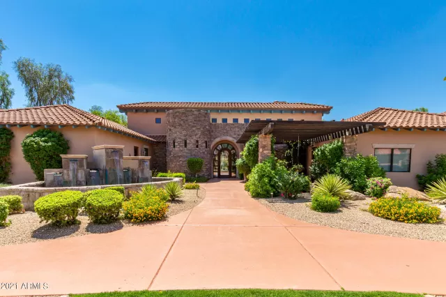 MLS: 6260420 Condo For Sale