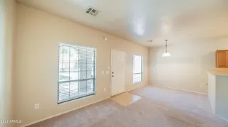 Photo #2: 6260600 Listing