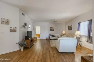 Photo #5: 6260891 Listing