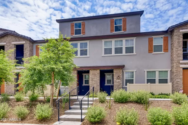 MLS: 6260896 Condo For Sale