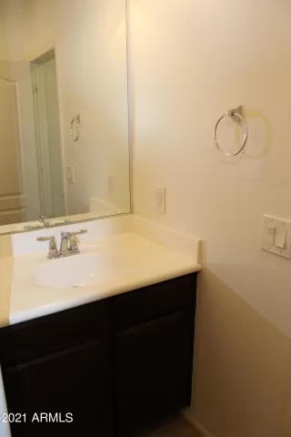 Photo #5: 6260983 Listing