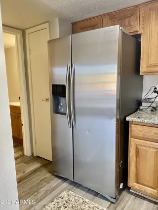 Photo #2: 6261063 Listing 