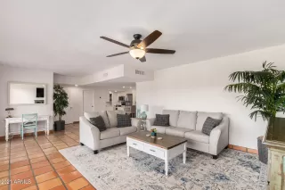 Photo #2: 6261134 Listing