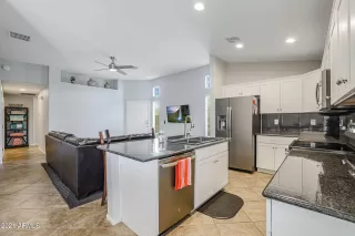 Photo #5: 6261191 Listing 