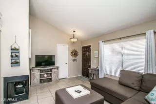 Photo #2: 6261371 Listing 