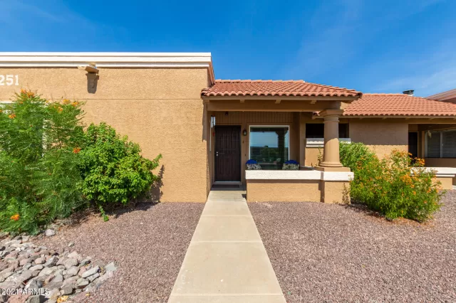 MLS: 6261928 Condo For Sale