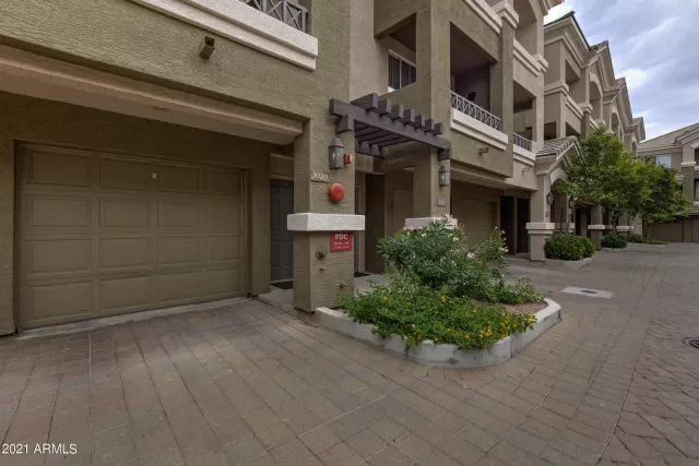 MLS: 6261935 Condo For Sale