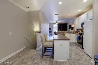 Photo #2: 6261935 Listing