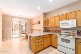 Photo #6: 6261954 Listing