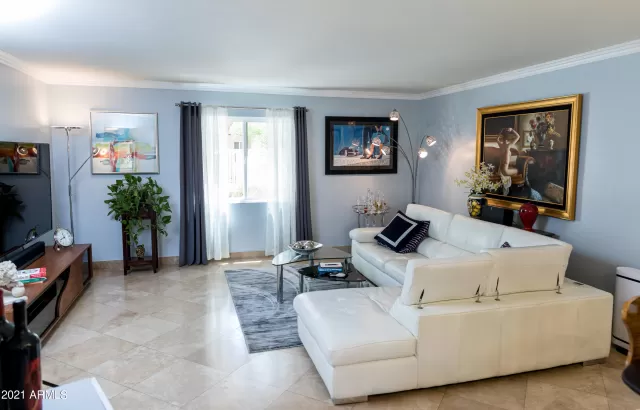 MLS: 6262039 Condo For Sale