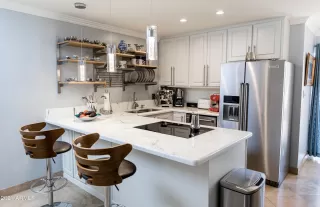 Photo #4: 6262039 Listing