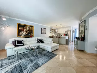 Photo #6: 6262039 Listing