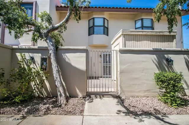 MLS: 6262057 Condo For Sale