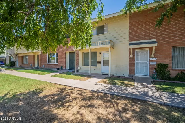 MLS: 6262079 Condo For Sale