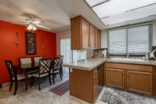 Photo #2: 6262079 Listing