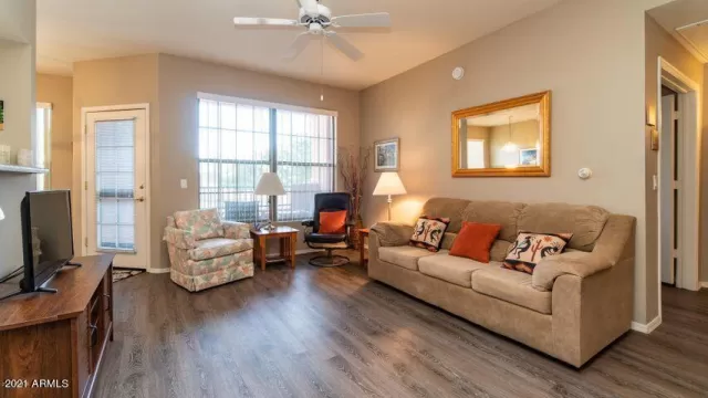 MLS: 6262108 Condo For Sale