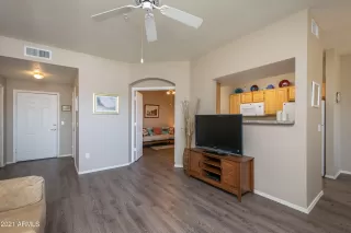 Photo #4: 6262108 Listing