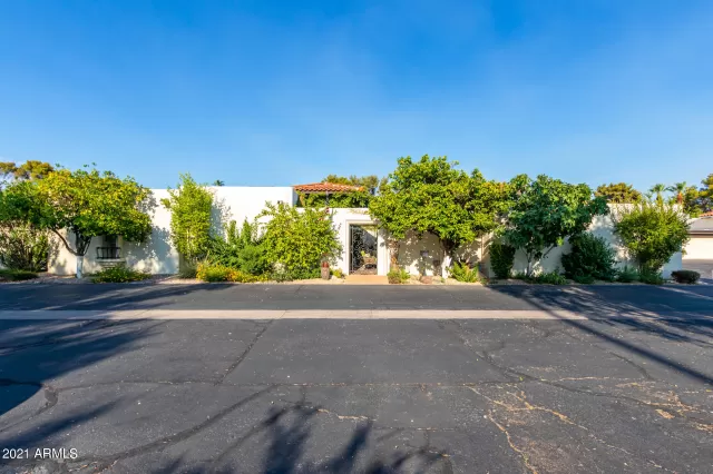 MLS: 6262128 Condo For Sale