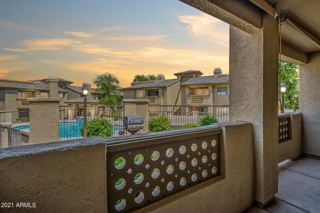 MLS: 6262133 Condo For Sale