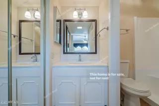 Photo #5: 6262333 Listing