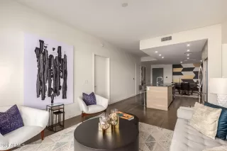 Photo #4: 6262350 Listing