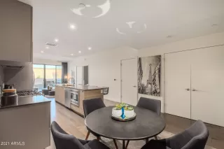 Photo #6: 6262350 Listing